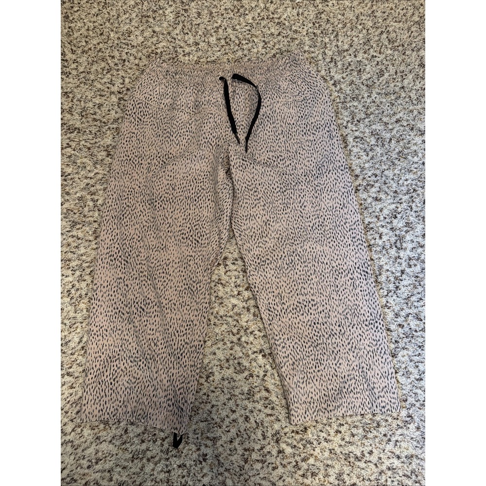 Lululemon  New Capri Pants Size 4 Beige Black Drawstring Waist/legs Lightweight